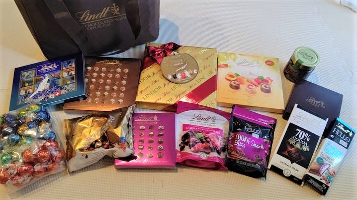 Lindt - 2022 リンツ　リンドール　福袋　新春　元旦　GODIVA ゴディバ 極上のスイーツ | 大人気高級チョコ60個以上を詰め合わせた福袋